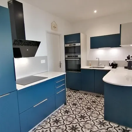 Des 2 Plages Apartment Royan